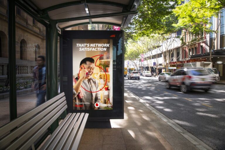 Brisbane bus shelter bus stop digital advertising OOH