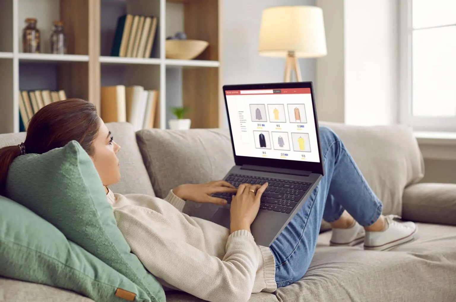 Lady with laptop