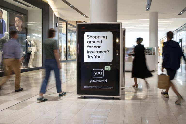 Digital advertiisng in retail centre, Eastland Melbourne