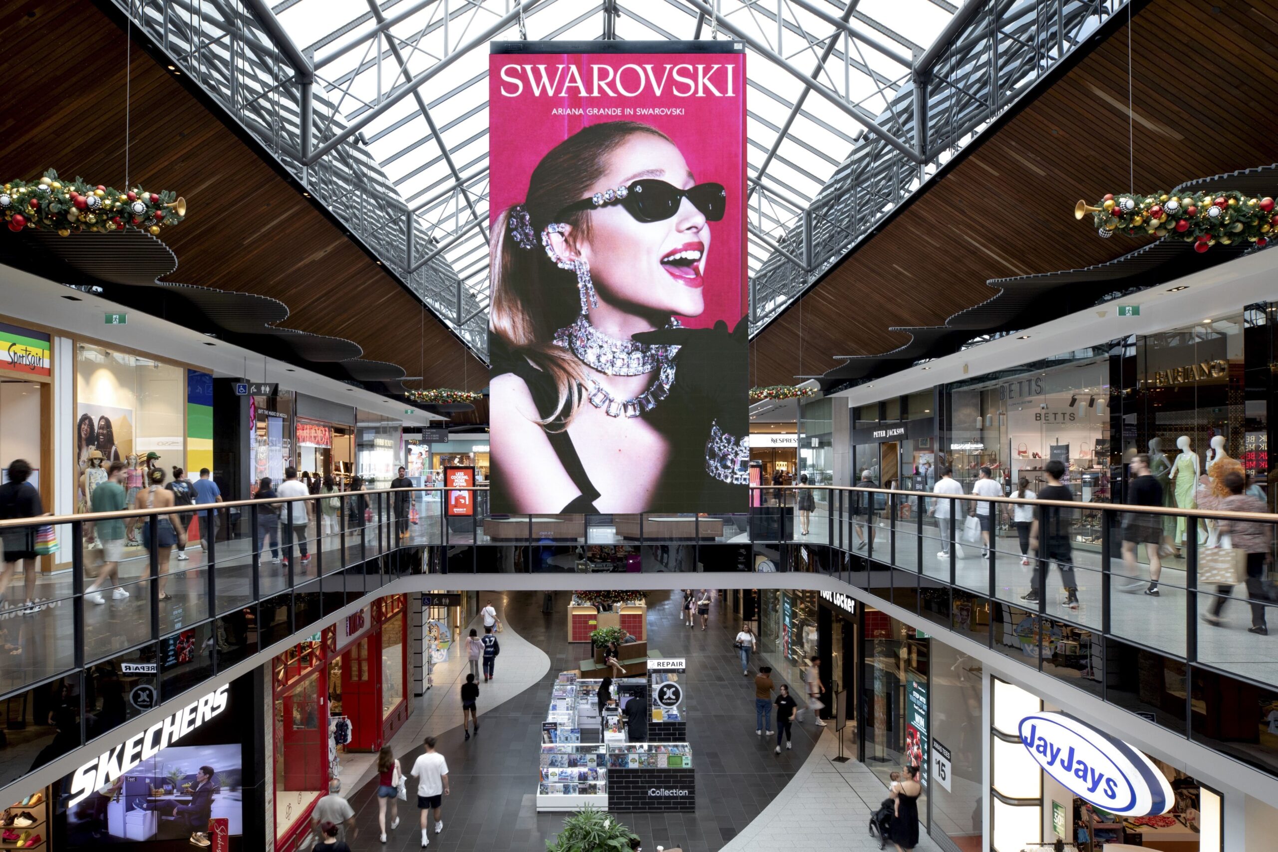 Digital advertising in retail centre Australia, Melbourne, with Swaovski creative
